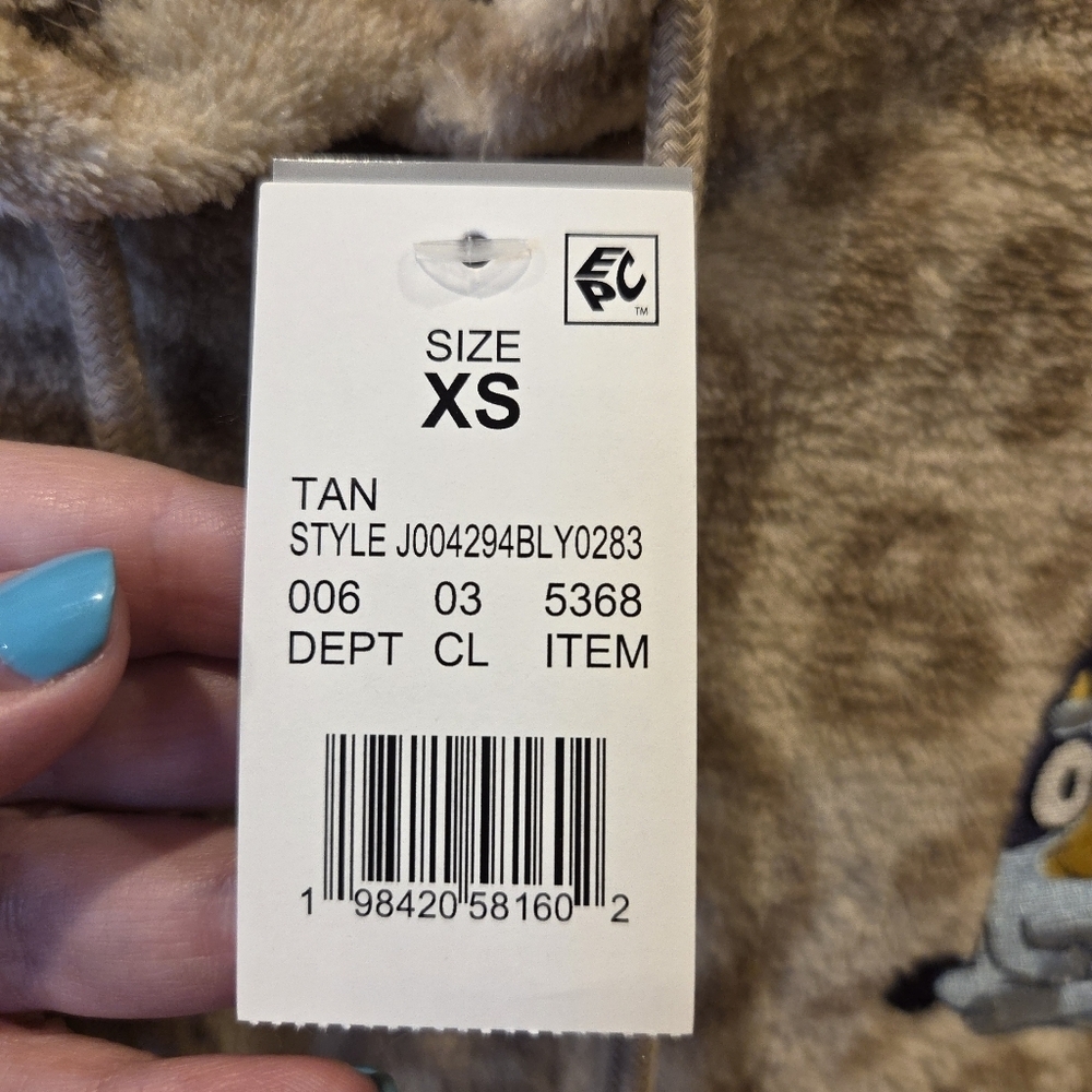 Bluey Women’s Graphic Pullover Hoodie Sweatshirt Tan Leopard Print Fuzzy XS - Picture 6 of 12